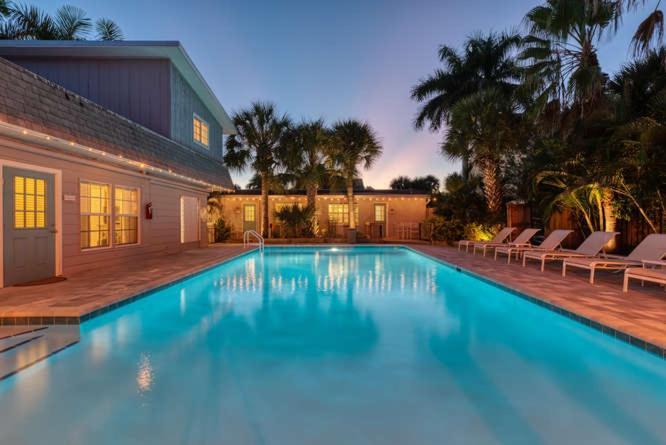 Wild Plum Hotel Siesta Key Exterior photo